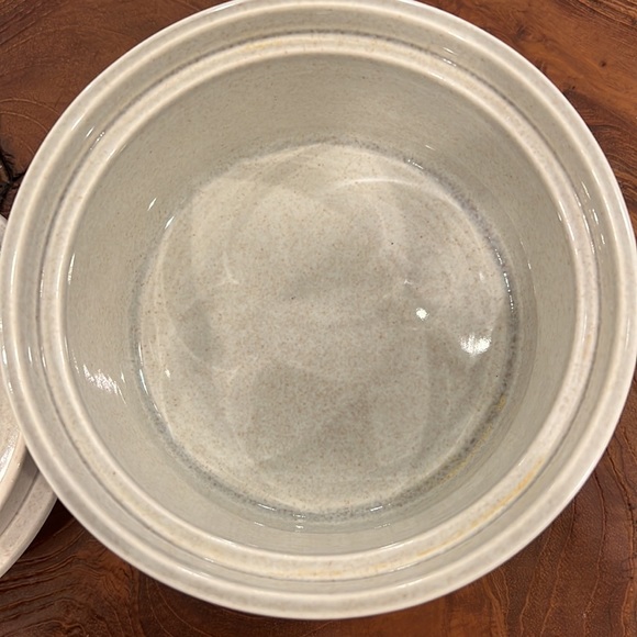 Wedgwood Toledo Sugar Bowl & Lid (Made In England), 1 (early 1970's Vintage) - Picture 7 of 7